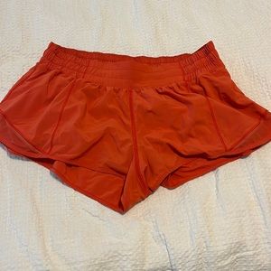 Lululemon hotty toddy 2.5 inseam shorts